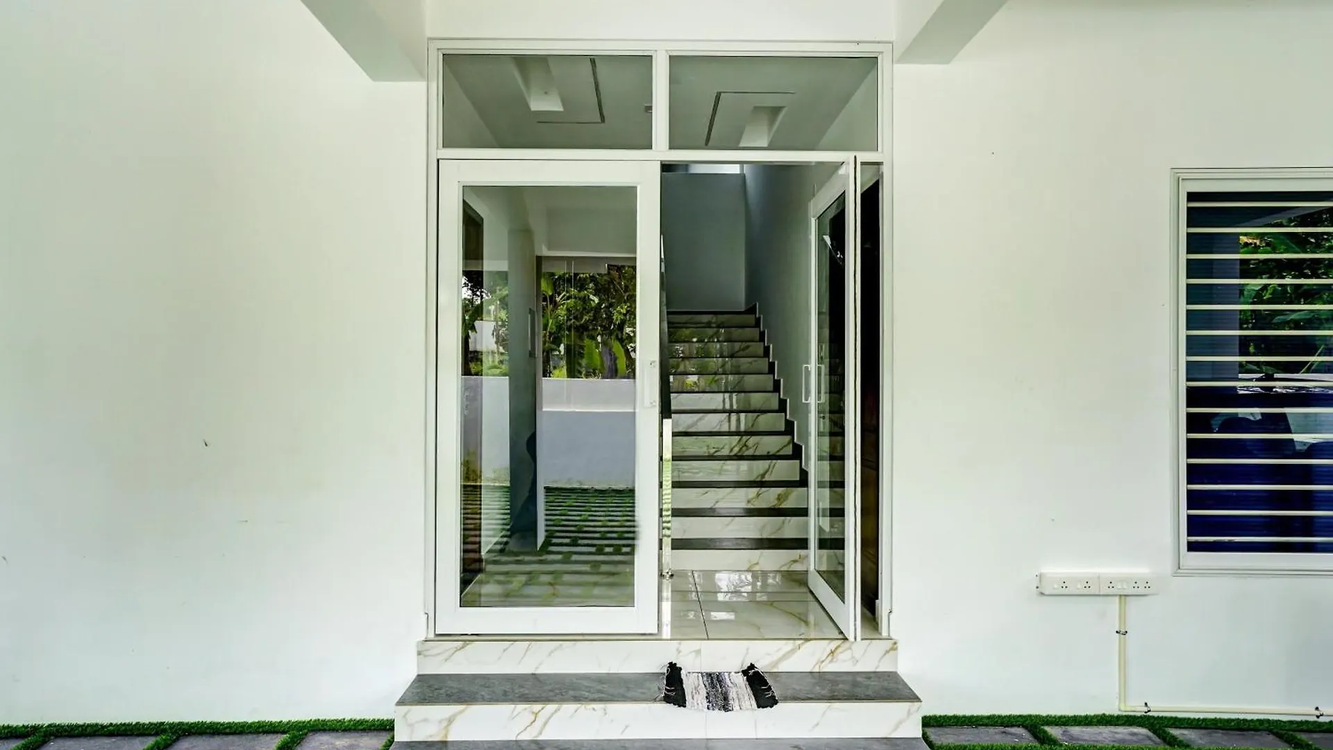 Hotel O Full Moon Homes Kochi India