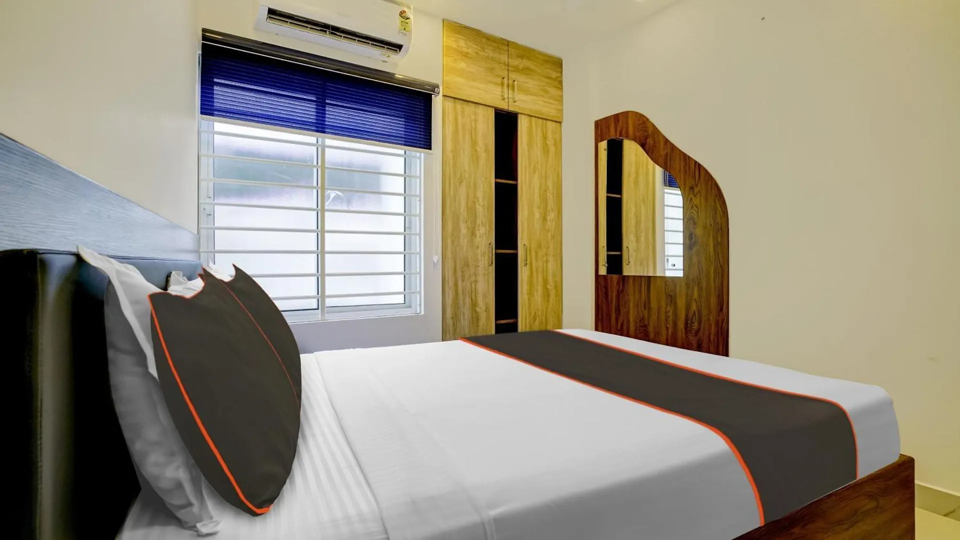 Hotel O Full Moon Homes Kochi