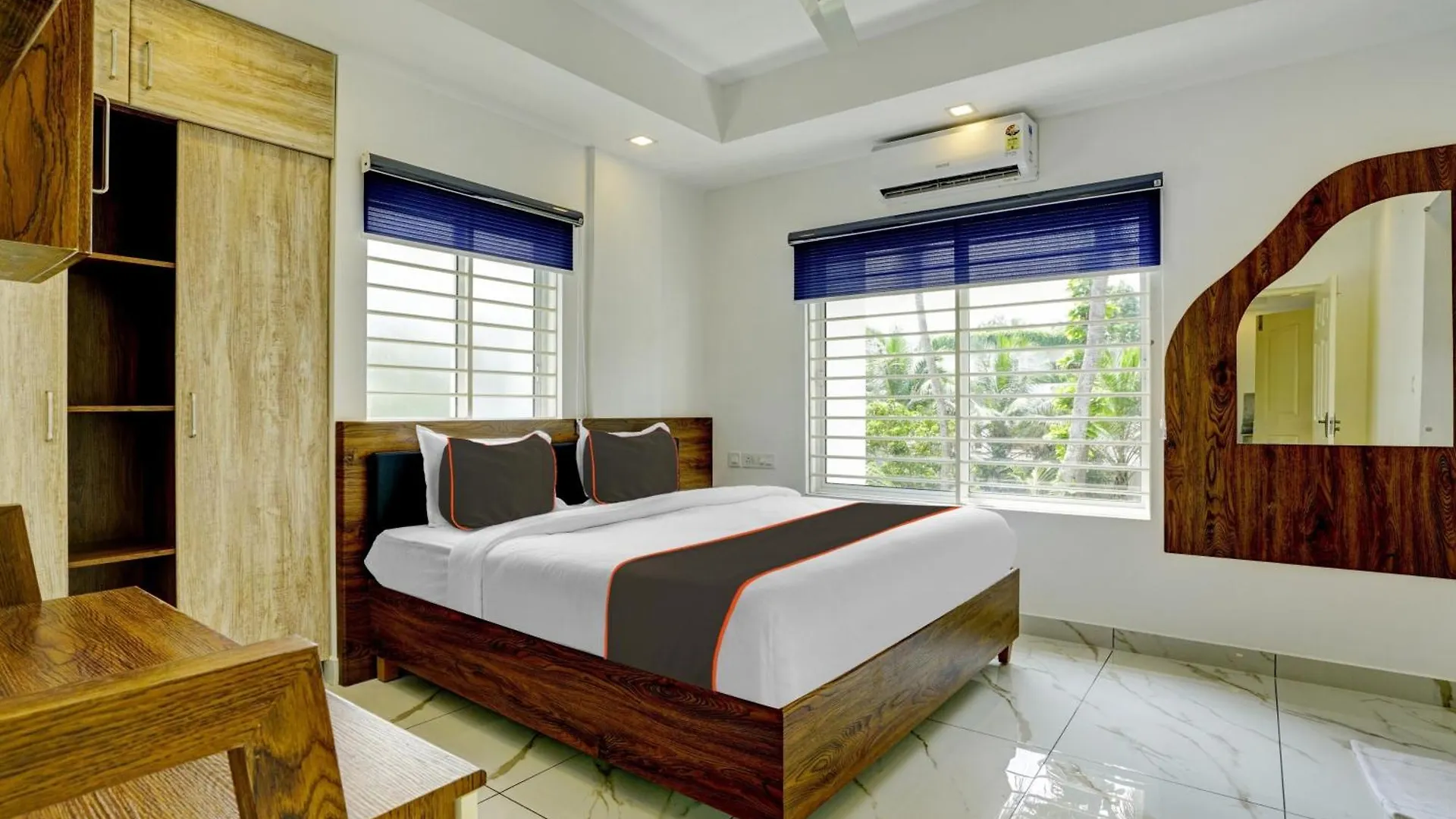 Hotel O Full Moon Homes Kochi